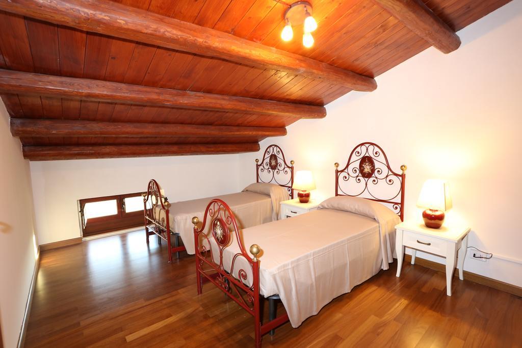 Serravalle Relais & Country Villa With Private Pool - Esclusive Use Chiaramonte Gulfi Dış mekan fotoğraf